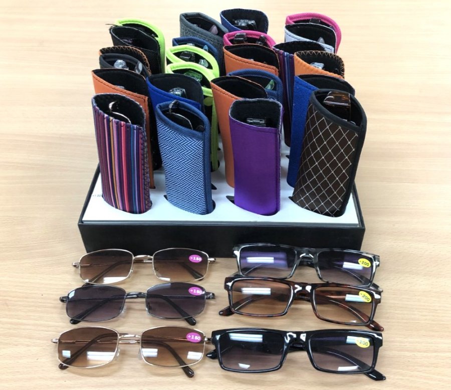 36 Pairs Tinted UV Protection Reading Glasses with Soft Case & Display Tray - Click Image to Close